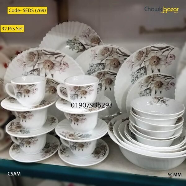 32 Pcs Pyrex dinner set- SEDS (769) - Image 1